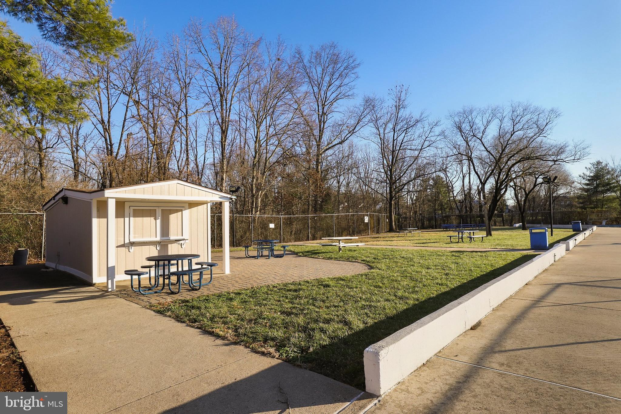 127 North Cottage Road Sterling, VA 20164 - Photo 40 of 43 Gallery Image 40