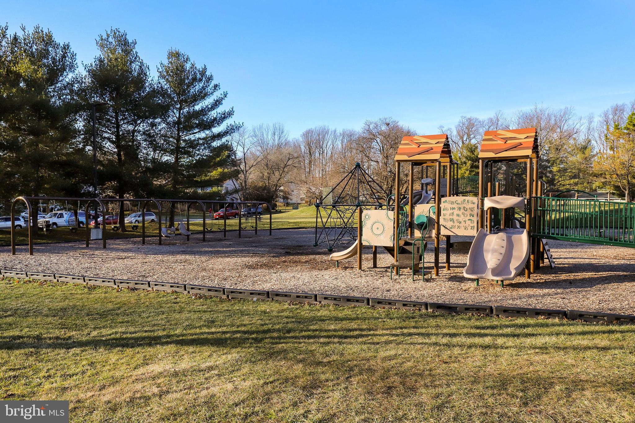 127 North Cottage Road Sterling, VA 20164 - Photo 42 of 43 Gallery Image 42