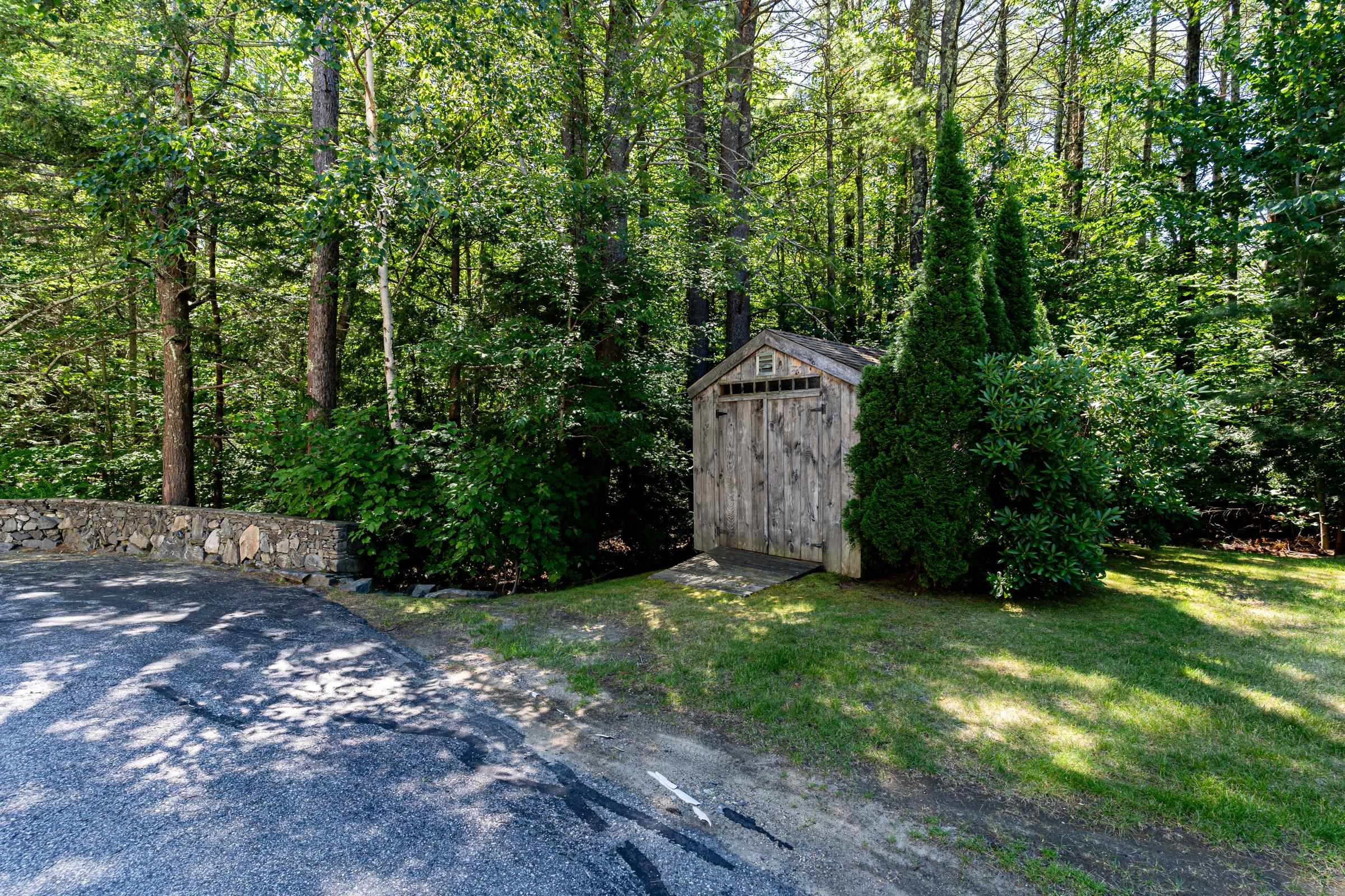4 Moore Lane Exeter, NH 03833 - Photo 8 of 44