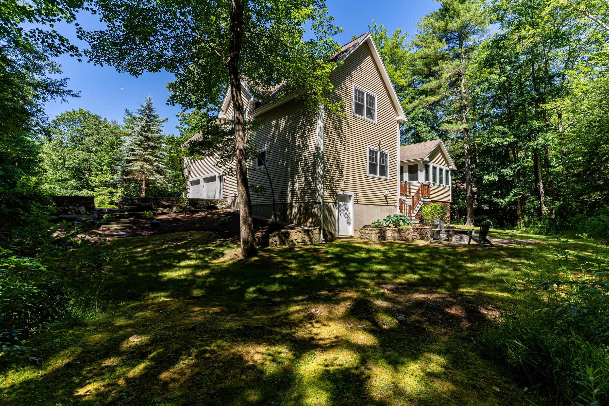 4 Moore Lane Exeter, NH 03833 - Photo 9 of 44