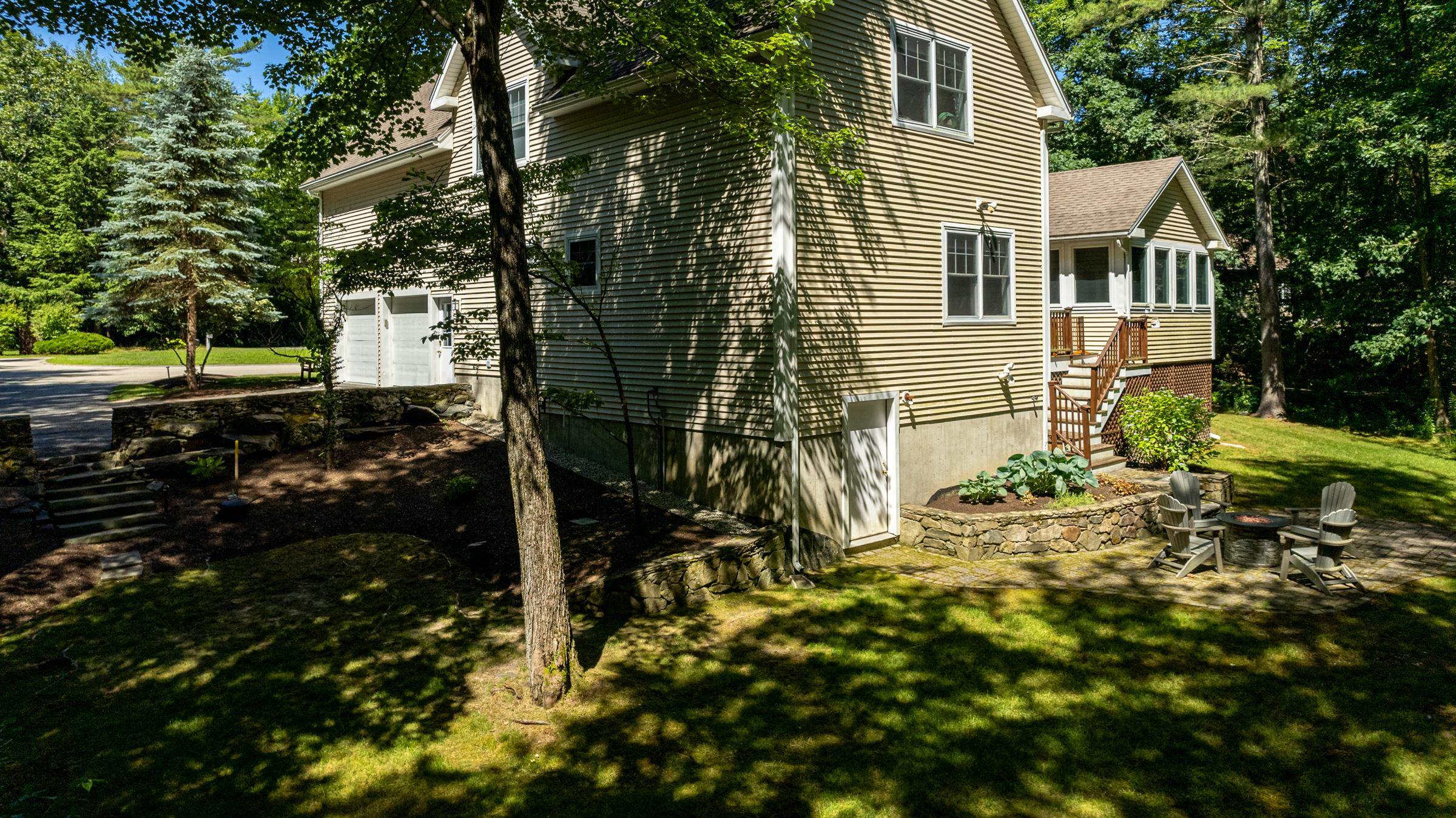 4 Moore Lane Exeter, NH 03833 - Photo 10 of 44