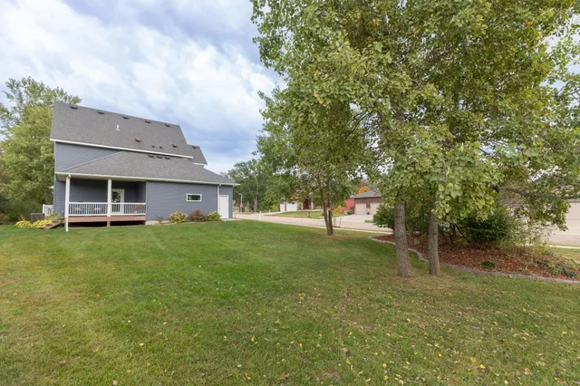 $484,000 | 3585 Bridgeview Drive Southeast, Rochester, MN 55904