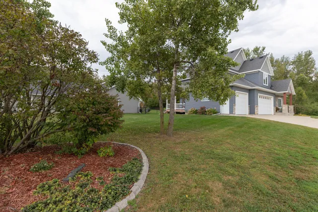 $484,000 | 3585 Bridgeview Drive Southeast, Rochester, MN 55904