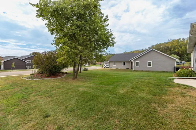 $484,000 | 3585 Bridgeview Drive Southeast, Rochester, MN 55904