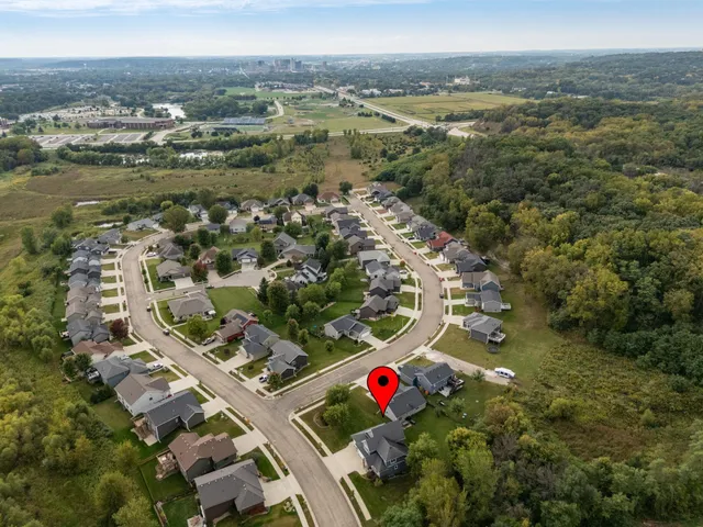 $484,000 | 3585 Bridgeview Drive Southeast, Rochester, MN 55904