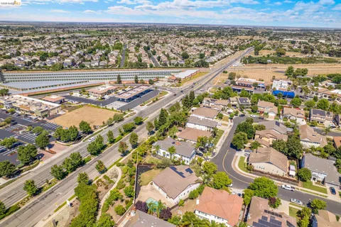 $975,000 | 2397 Boulder Street, Brentwood, CA 94513