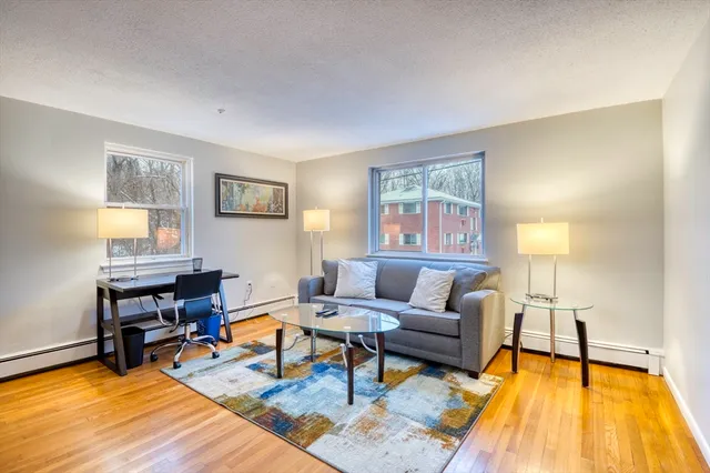 $1,950 | 56 Curtis Street, Unit 3, Quincy, MA 02169