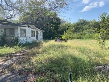 1006 Lott Avenue Austin, TX 78721 - Photo 2 of 3