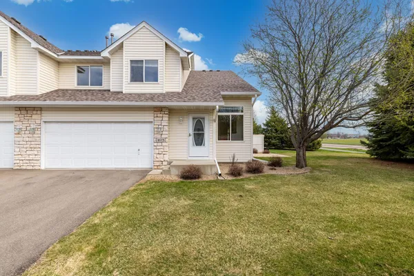 $300,000 | 1673 Lexington Lane, Shakopee, MN 55379