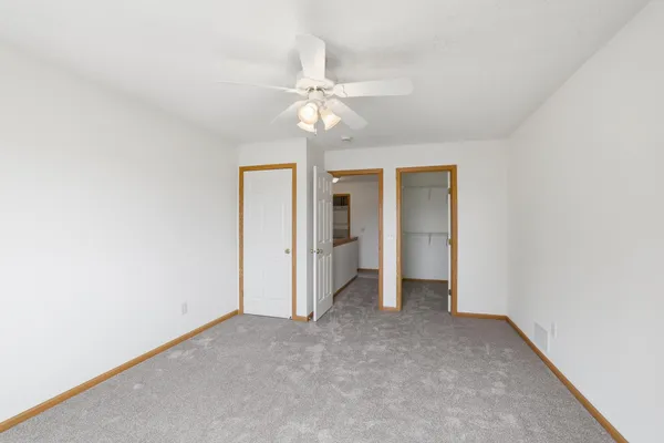 $300,000 | 1673 Lexington Lane, Shakopee, MN 55379