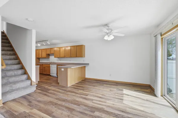 $300,000 | 1673 Lexington Lane, Shakopee, MN 55379