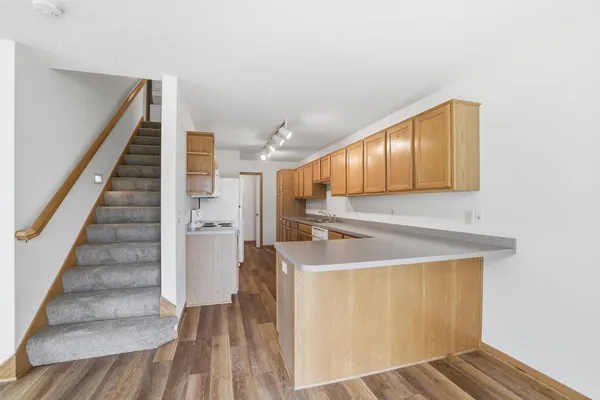 $300,000 | 1673 Lexington Lane, Shakopee, MN 55379