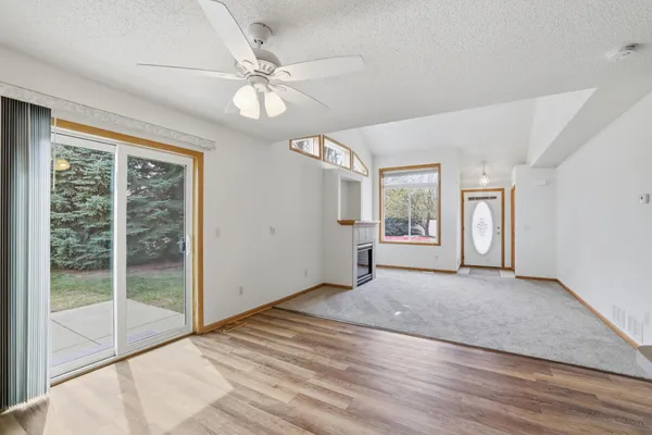 $300,000 | 1673 Lexington Lane, Shakopee, MN 55379