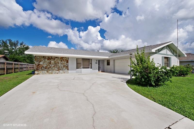 921 Southwest Bay State Road Port St. Lucie, FL 34953 - Photo 1 of 10 Exterior view