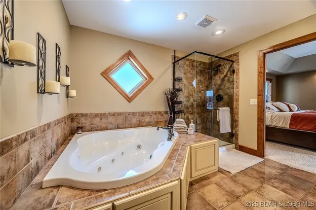 $2,199,900 | 196 Sylvan Hills Road, Linn Creek, MO 65052