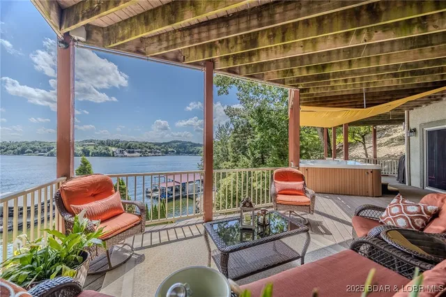 $2,199,900 | 196 Sylvan Hills Road, Linn Creek, MO 65052