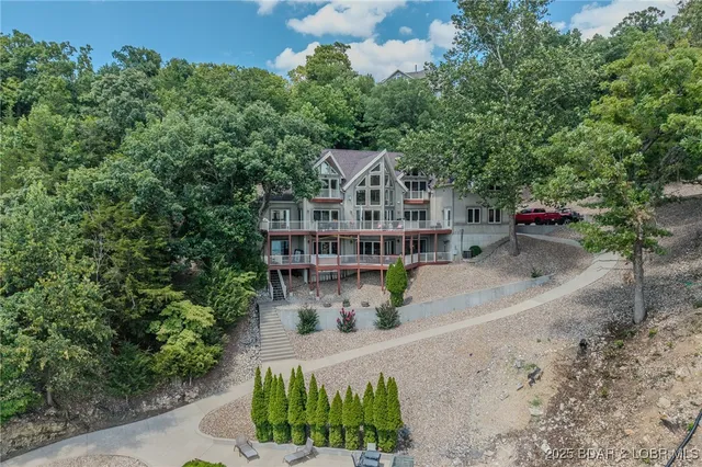 $2,199,900 | 196 Sylvan Hills Road, Linn Creek, MO 65052