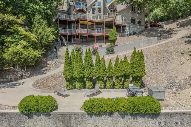 $2,199,900 | 196 Sylvan Hills Road, Linn Creek, MO 65052