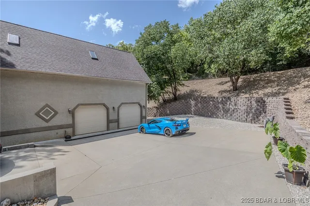 $2,199,900 | 196 Sylvan Hills Road, Linn Creek, MO 65052