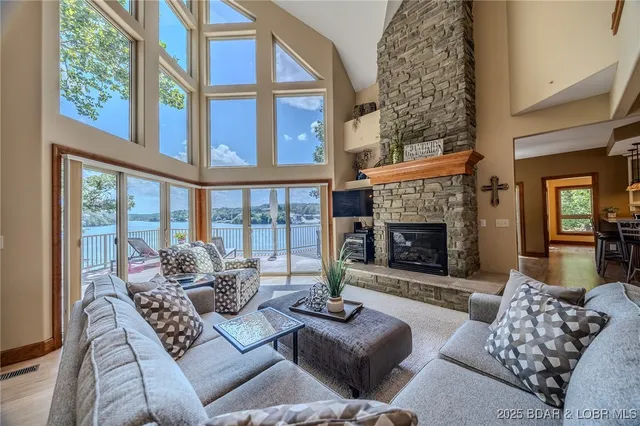 $2,199,900 | 196 Sylvan Hills Road, Linn Creek, MO 65052