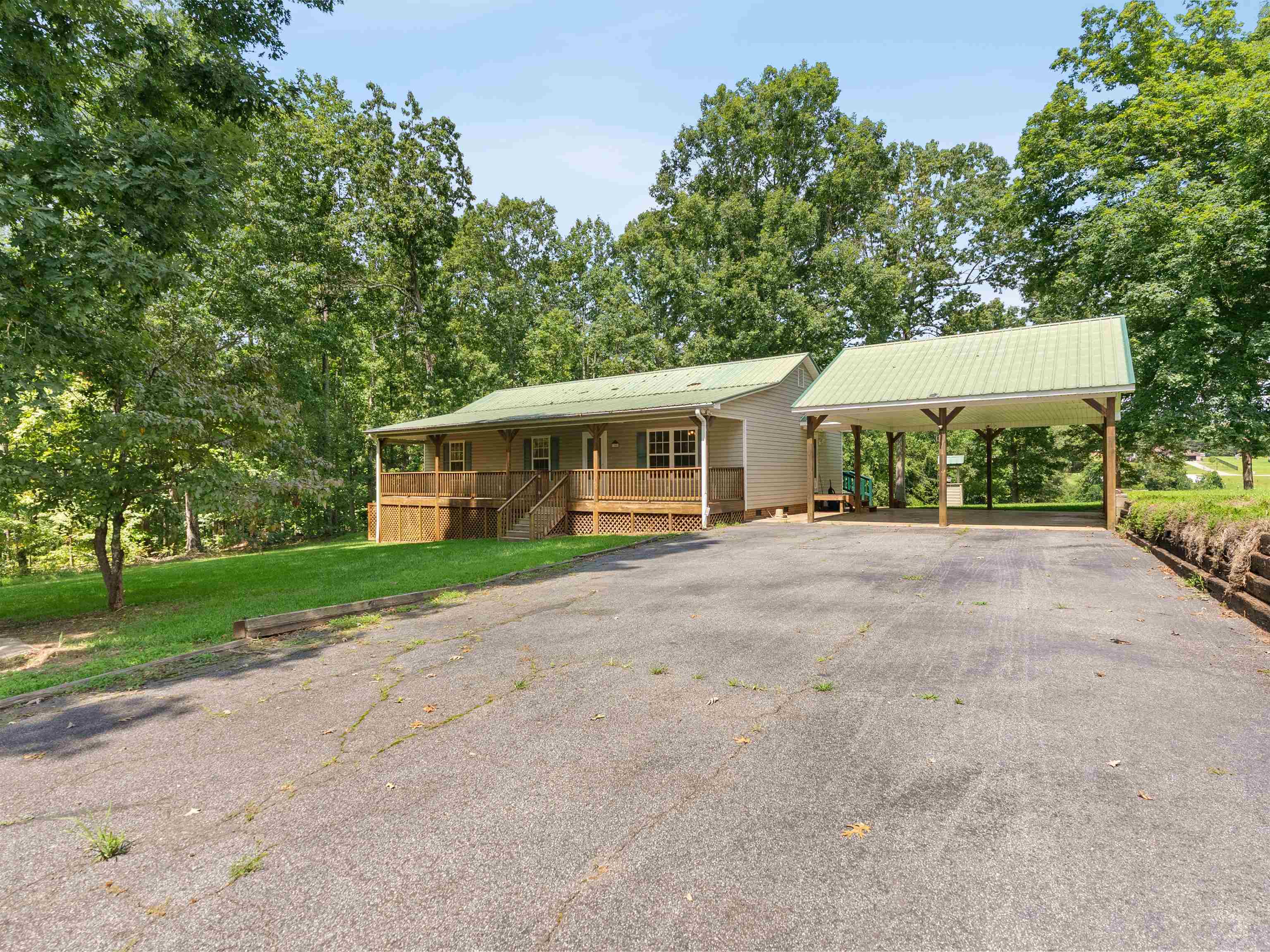 300 Cooley Road Campobello, SC 29322 - Photo 1 of 34