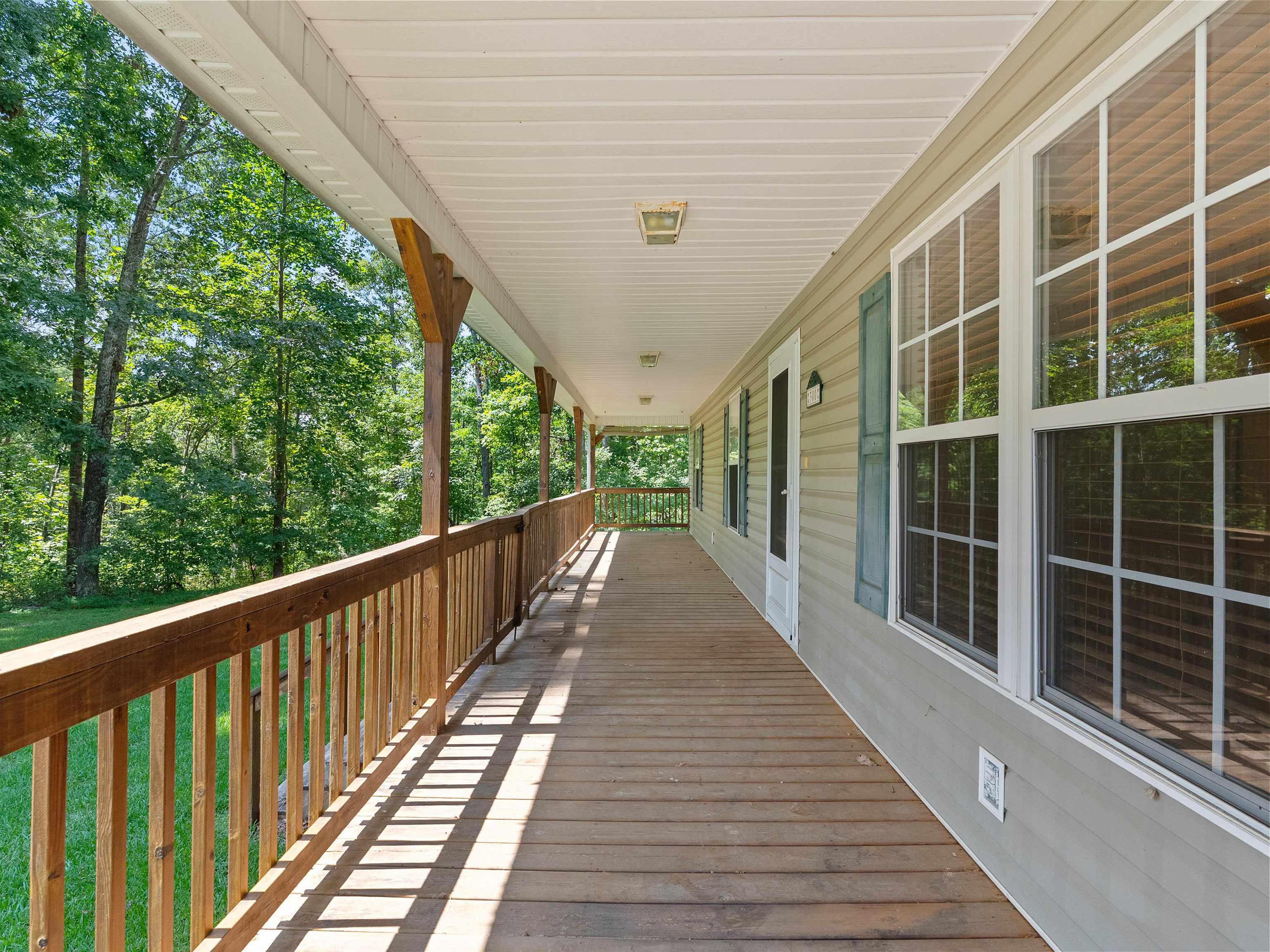 300 Cooley Road Campobello, SC 29322 - Photo 4 of 34