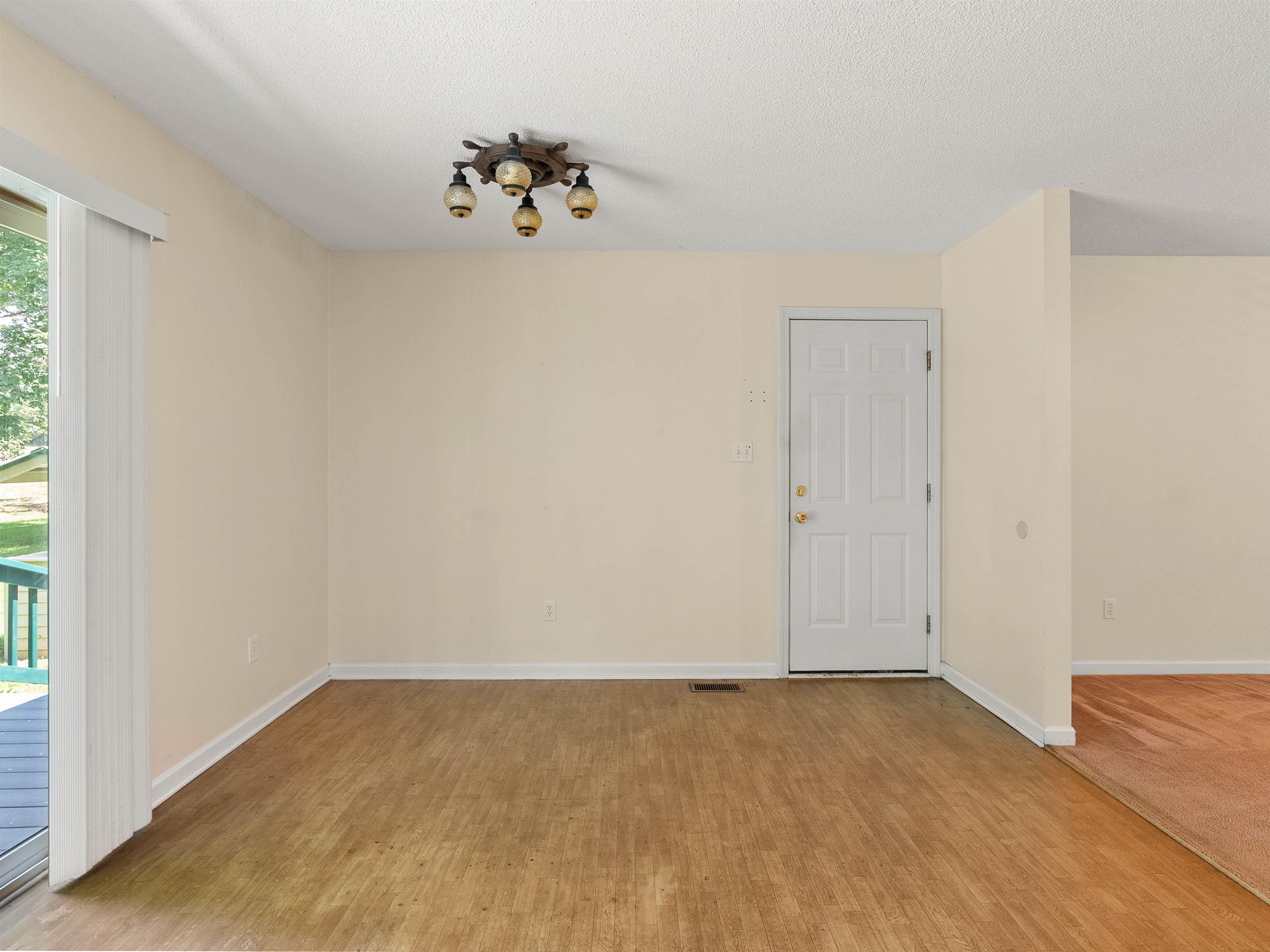 300 Cooley Road Campobello, SC 29322 - Photo 7 of 34