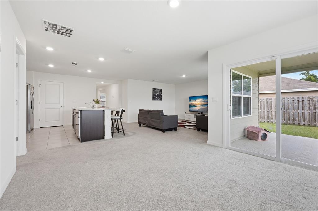 19142 Northwest 164th Road High Springs, FL 32643 - Photo 12 of 26