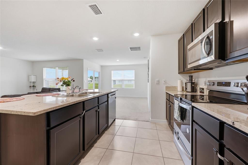 19142 Northwest 164th Road High Springs, FL 32643 - Photo 7 of 26