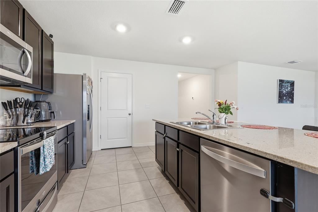 19142 Northwest 164th Road High Springs, FL 32643 - Photo 8 of 26