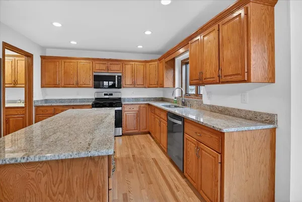 $749,900 | 5406 Sandhill Drive, Middleton, WI 53562