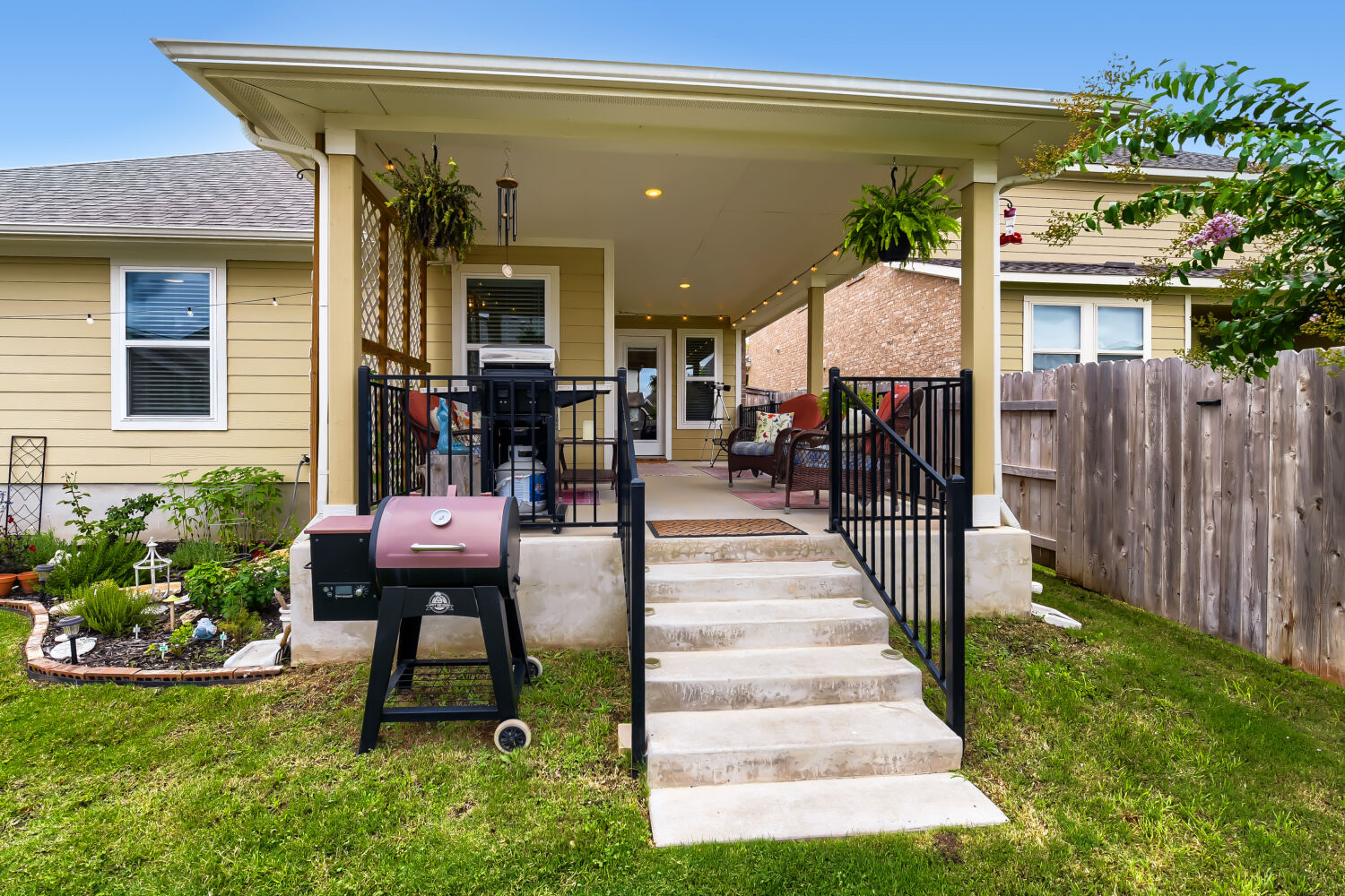 2433 Walking Y Road Georgetown, TX 78633 - Photo 17 of 18