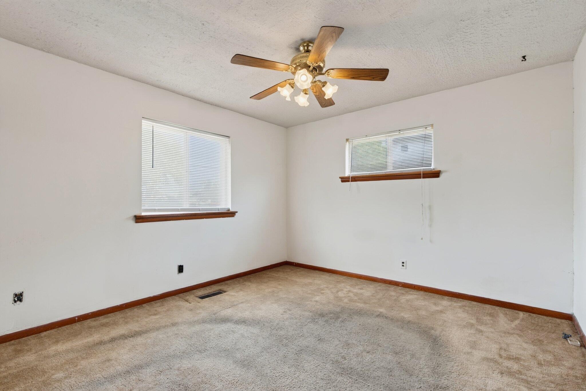 2060 Hamill Road Hixson, TN 37343 - Photo 27 of 43 Gallery Image 27