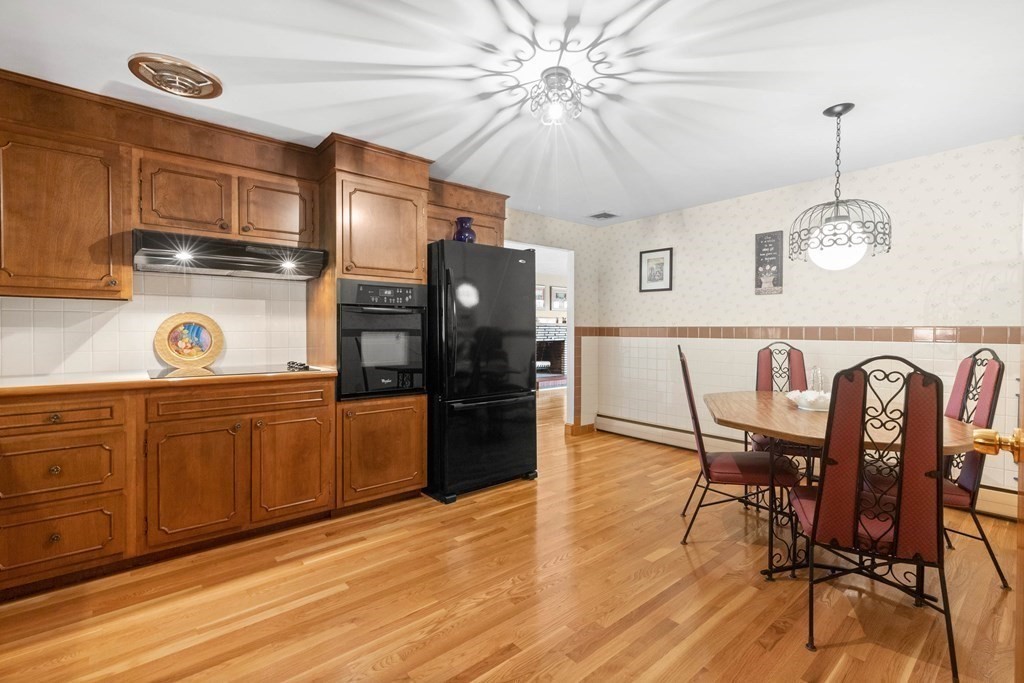 9 Fairlane Road Stoneham, MA 02180 - Photo 13 of 33 Gallery Image 13