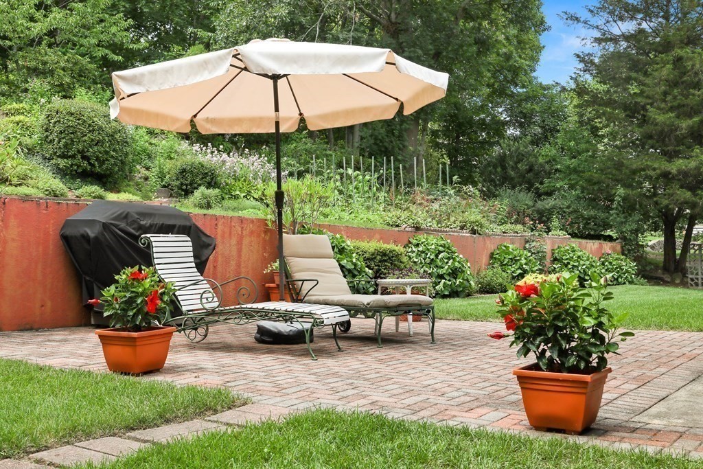 9 Fairlane Road Stoneham, MA 02180 - Photo 25 of 33 Gallery Image 25