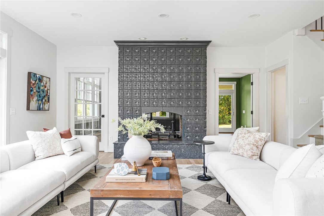 229 Saugatucket Road South Kingstown, RI 02879 - Photo 12 of 48