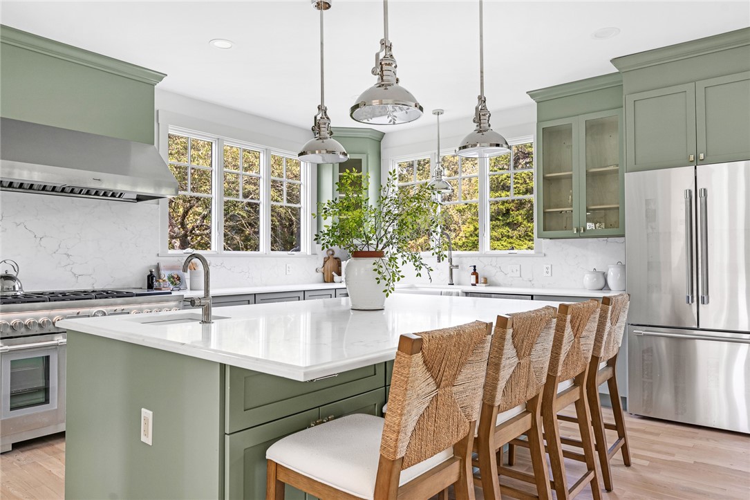 229 Saugatucket Road South Kingstown, RI 02879 - Photo 16 of 48