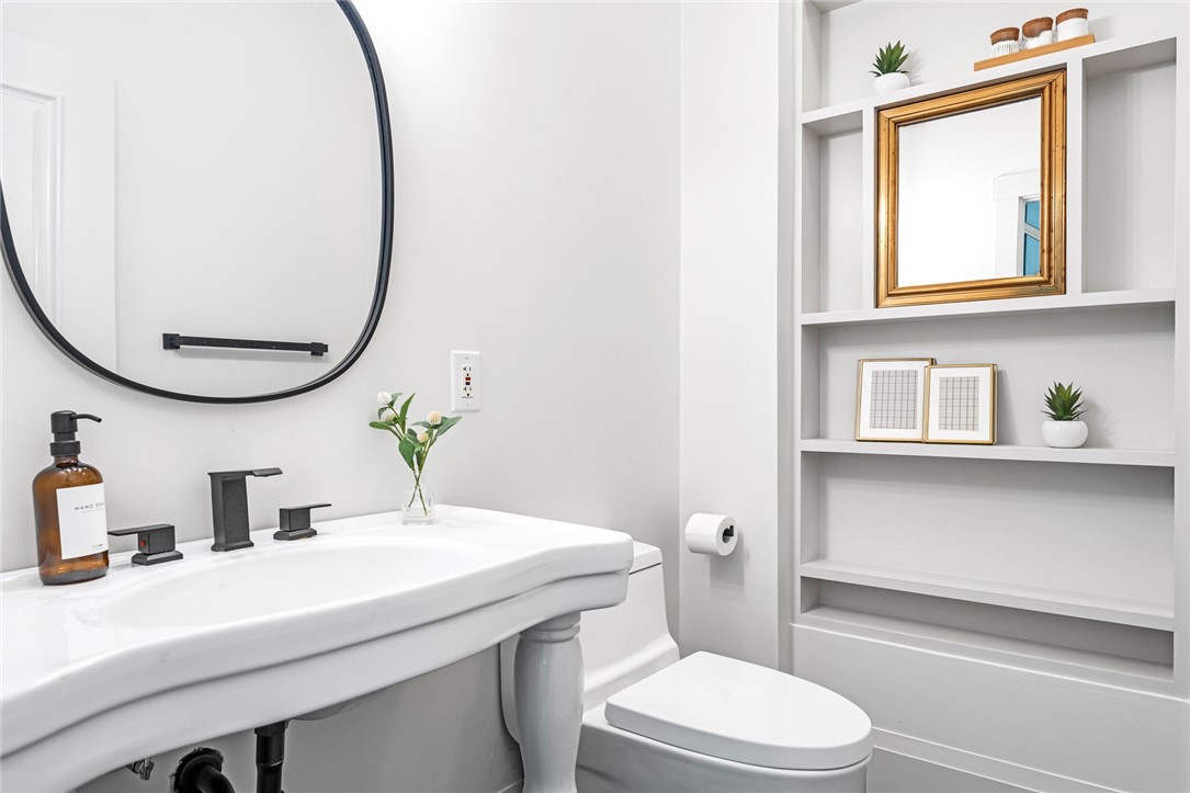 229 Saugatucket Road South Kingstown, RI 02879 - Photo 35 of 48 Powder Room off front hall