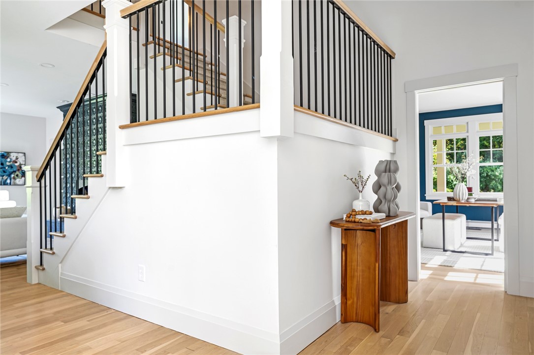 229 Saugatucket Road South Kingstown, RI 02879 - Photo 8 of 48