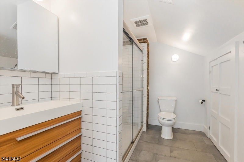 159 Forest Street, Unit 2 Montclair, NJ 07042 - Photo 21 of 27