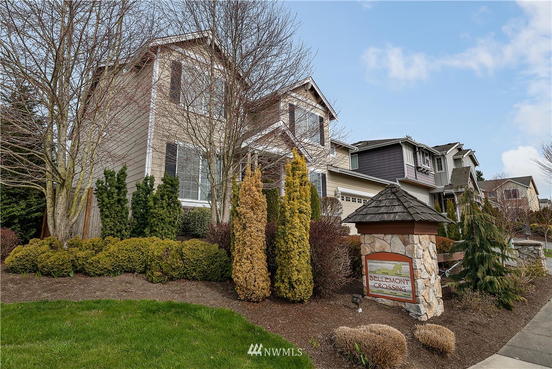3909 219th Street Southeast Bothell, WA 98021 - Photo 33 of 34 a view of a house with a yard and large trees