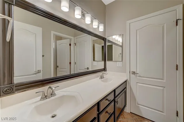$2,305 | 8116 Squaw Springs Lane, Las Vegas, NV 89131
