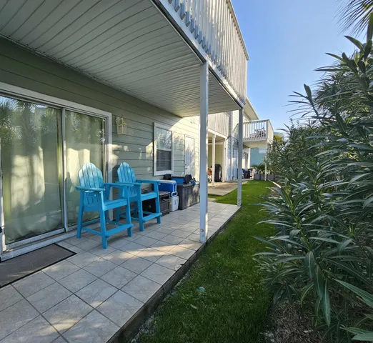 $2,400 | 705 Gulf Shore Drive, Unit 204, Destin, FL 32541