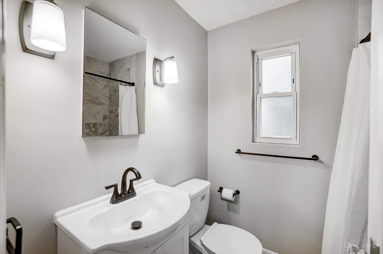3511 West Galbraith Road Cincinnati, OH 45239 - Photo 22 of 42