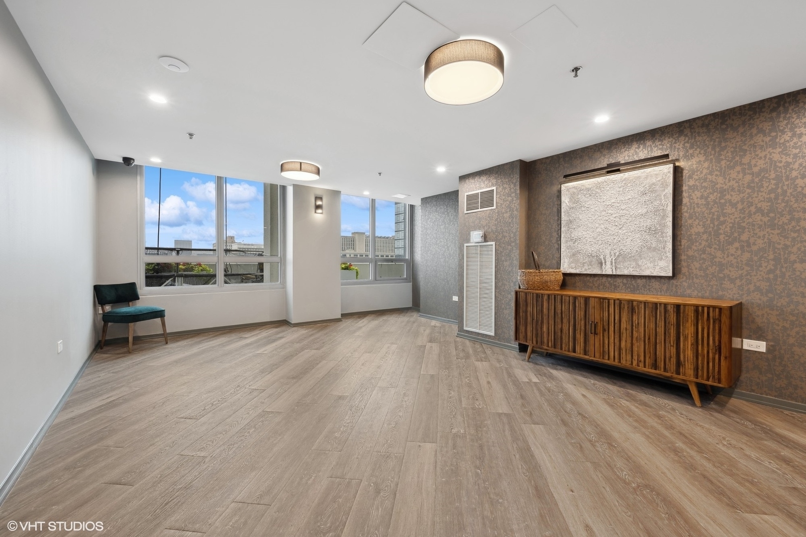 701 South Wells Street, Unit 2006 Chicago, IL 60607 - Photo 24 of 28 Gallery Image 24