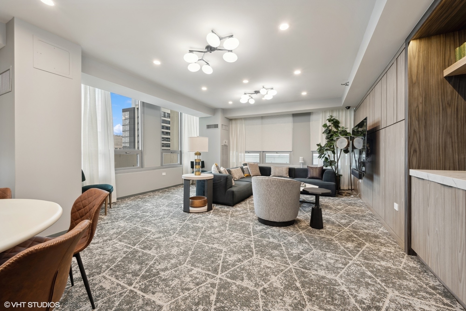 701 South Wells Street, Unit 2006 Chicago, IL 60607 - Photo 27 of 28 Gallery Image 27