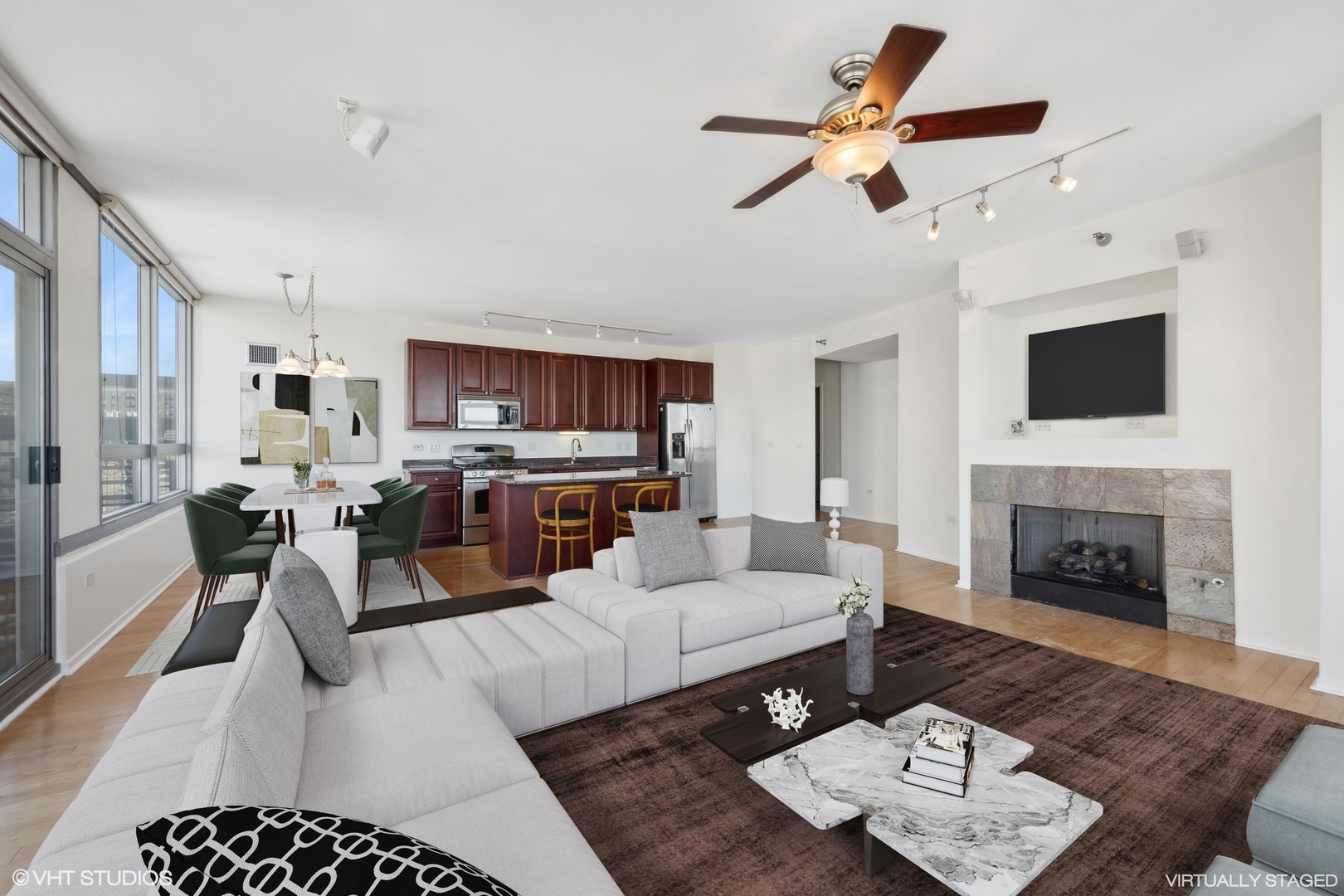 701 South Wells Street, Unit 2006 Chicago, IL 60607 - Photo 8 of 28 Gallery Image 8