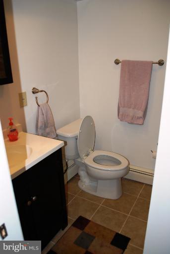 8049 Long Hill Road Pasadena, MD 21122 - Photo 20 of 28 Bath