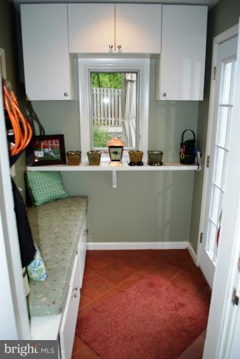 8049 Long Hill Road Pasadena, MD 21122 - Photo 22 of 28 Mud room