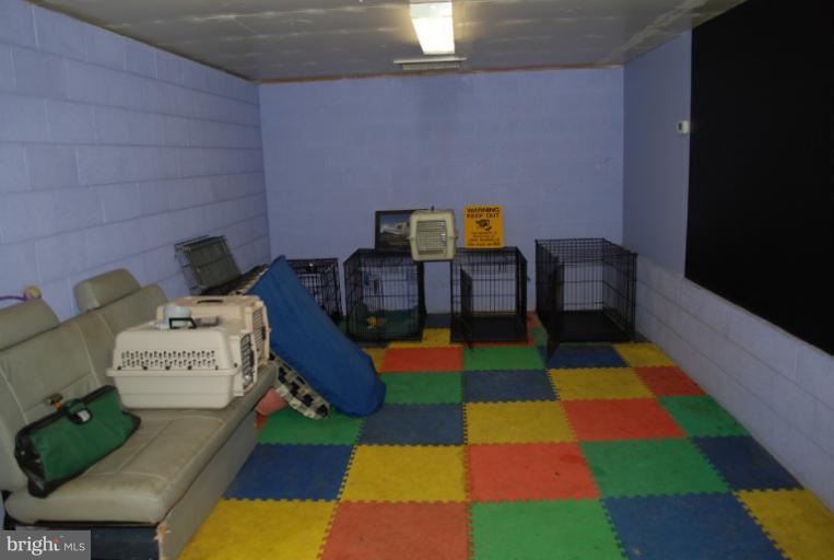 8049 Long Hill Road Pasadena, MD 21122 - Photo 24 of 28 Play room